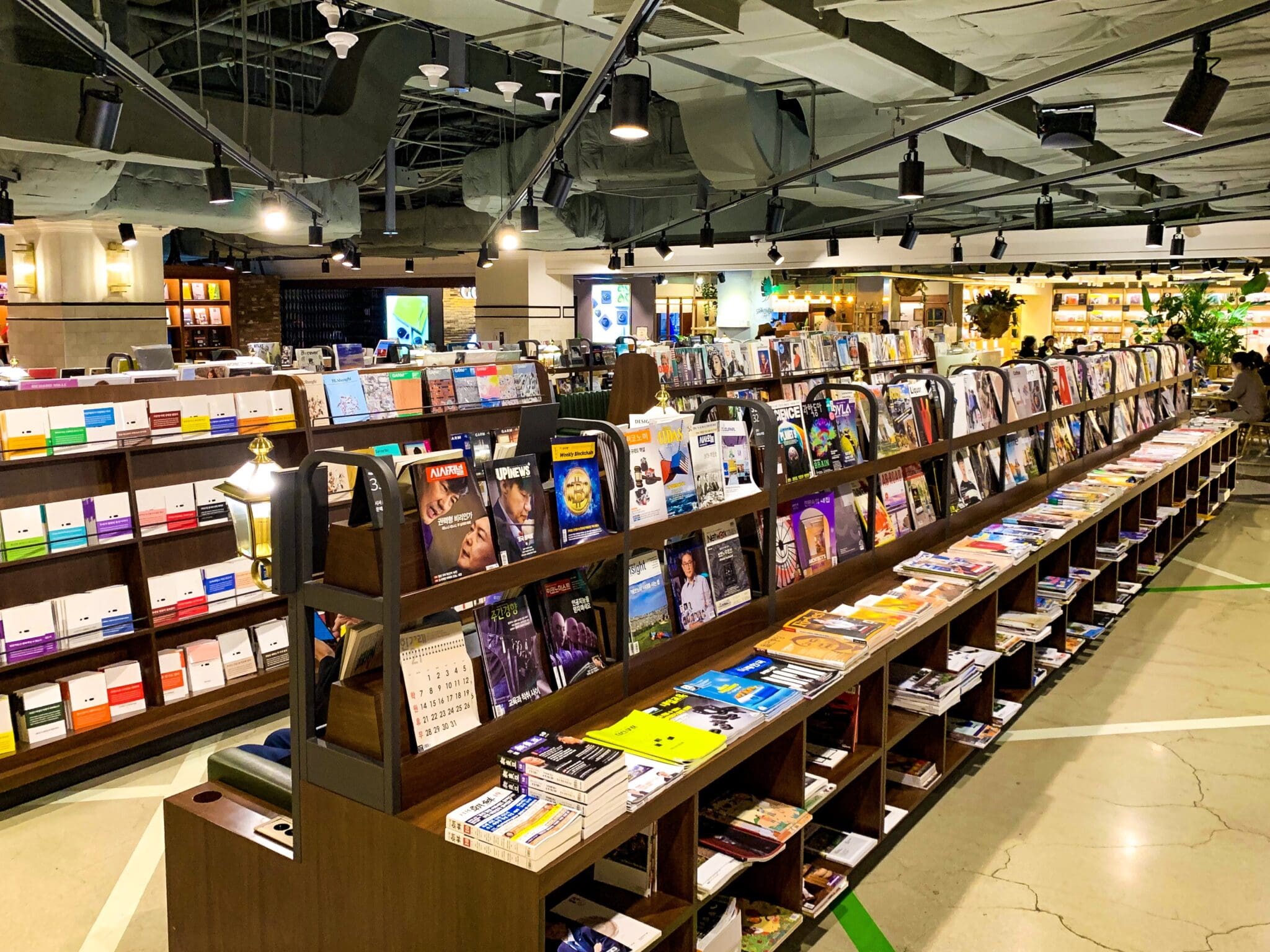 magazines in bookstore in seoul