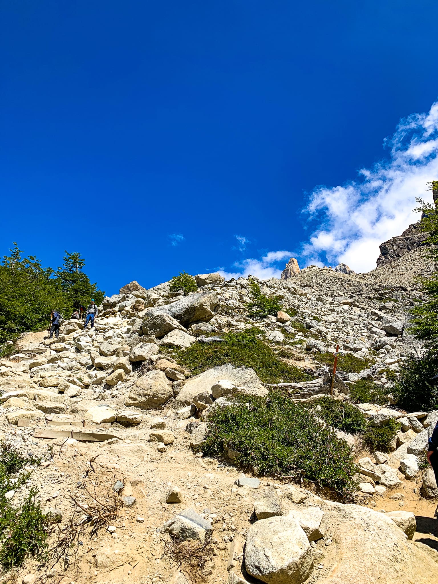 torres del paine rocky trail