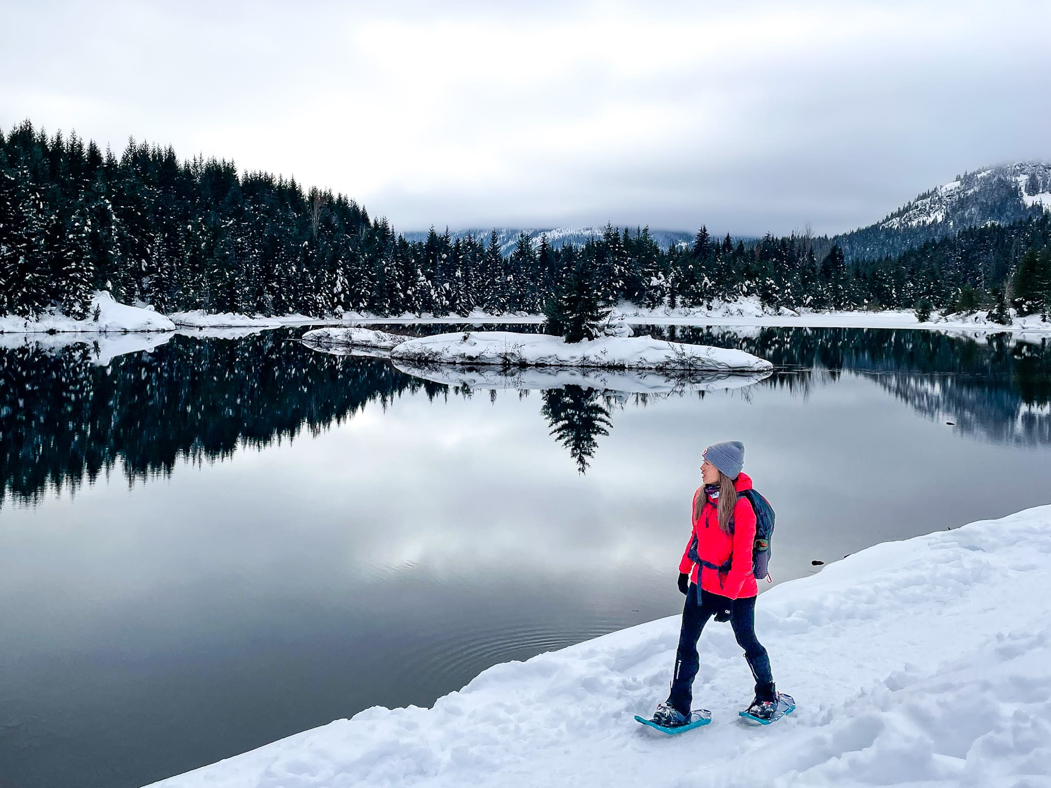 winter hiking gear in pacific northwest