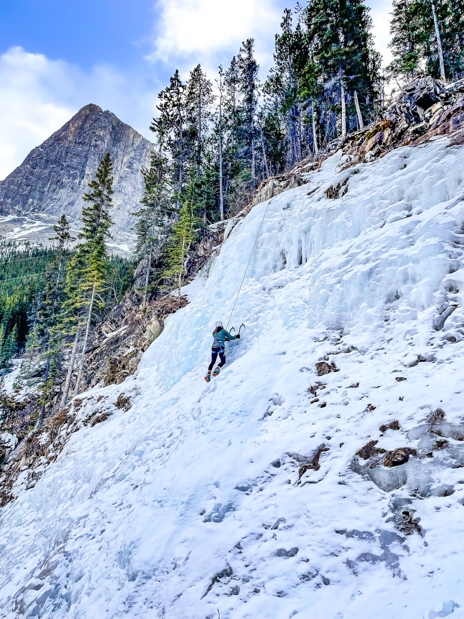 ice climbing with Yamnuska Mountain Adventures at junkyards