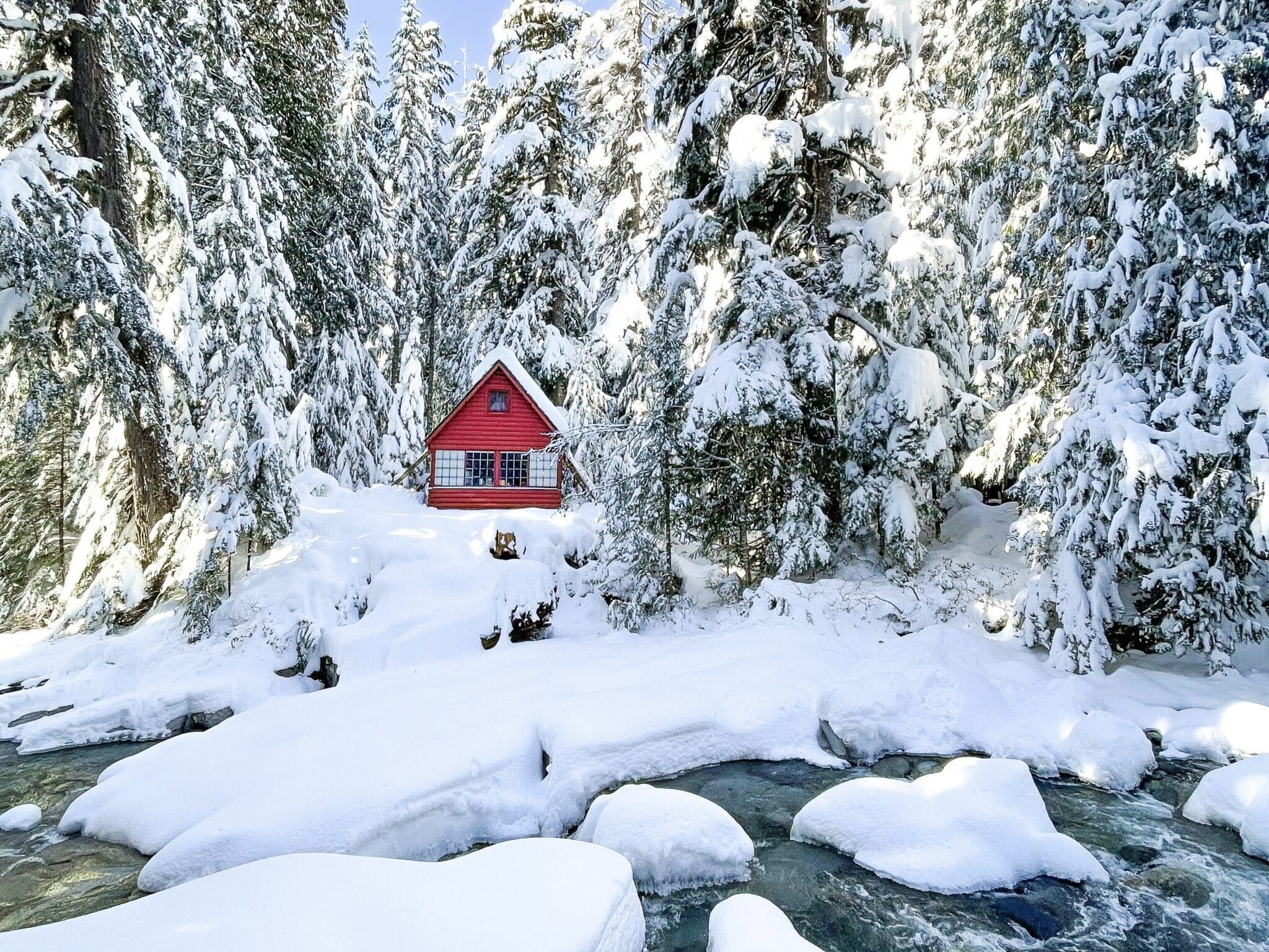 Franklin Falls trail red cabin