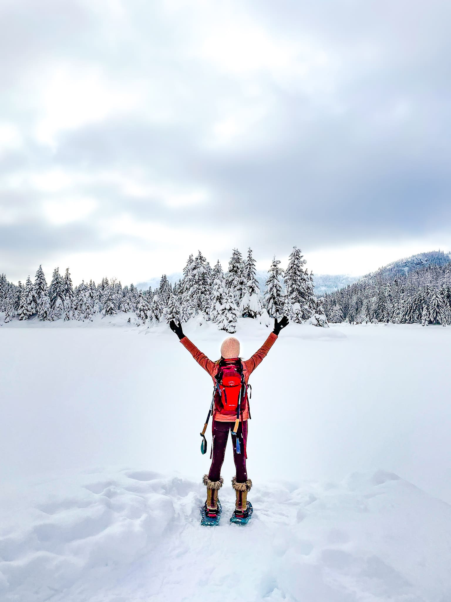 Gold Creek Pond snowshoe trail