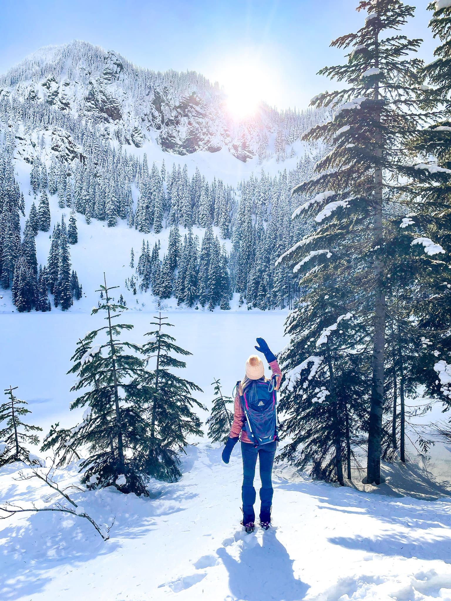 annette lake trail in morning