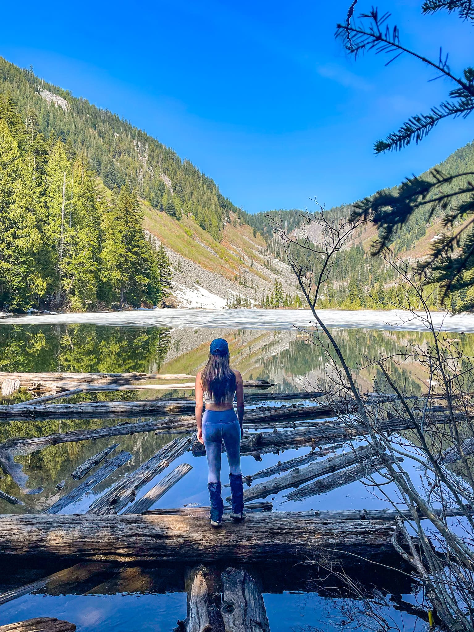 talapus and olallie lakes landscape